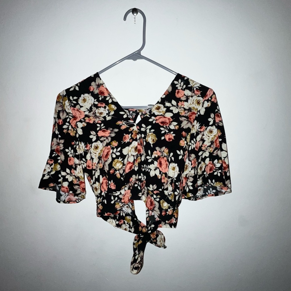 CROPPED BLOUSE